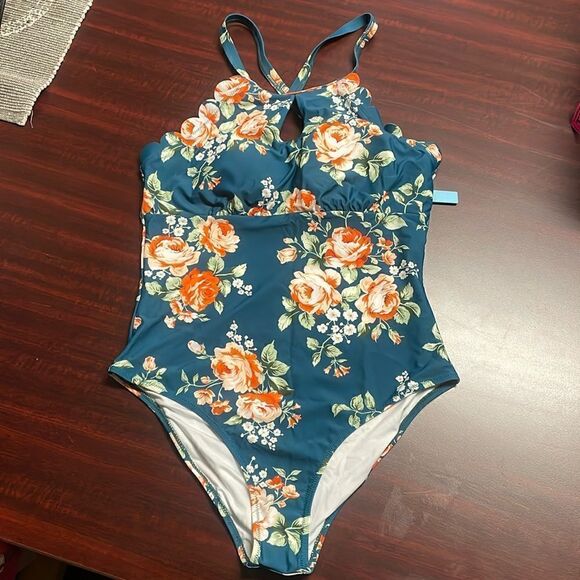 Cupshe Teal Floral Scalloped Crisscross One Piece Swimsuit | size XL | NWT - Picture 3 of 11
